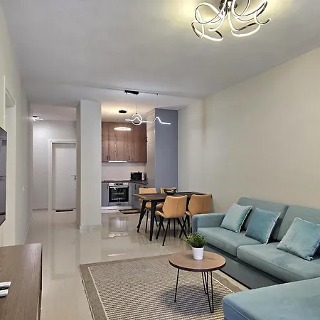 Apartament Chic With Balcony *